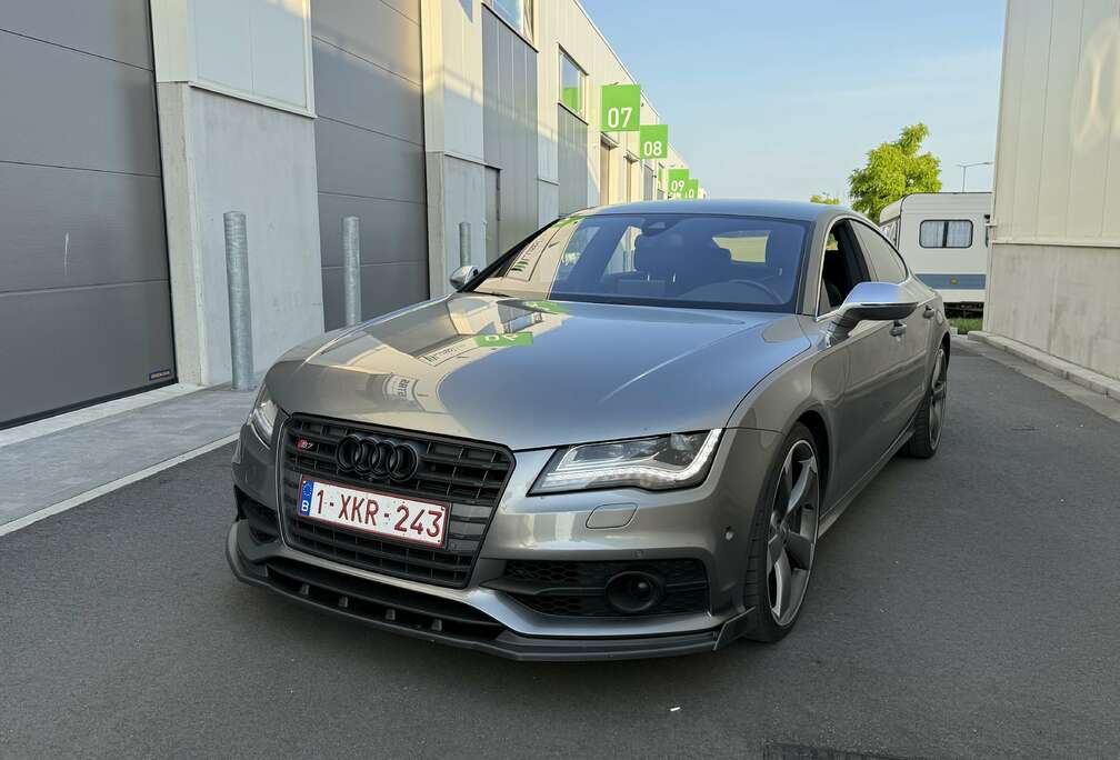 Audi Sportback 4.0 V8 TFSI Quattro S tronic