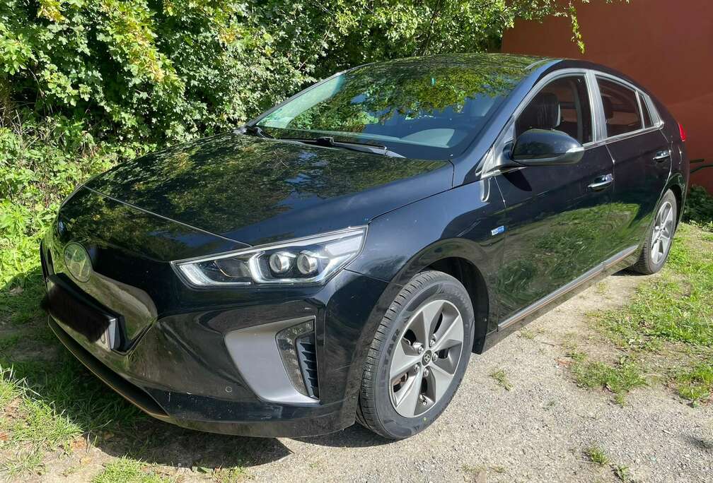 Hyundai EV premium