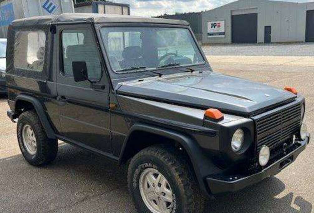 Mercedes-Benz 300 GD