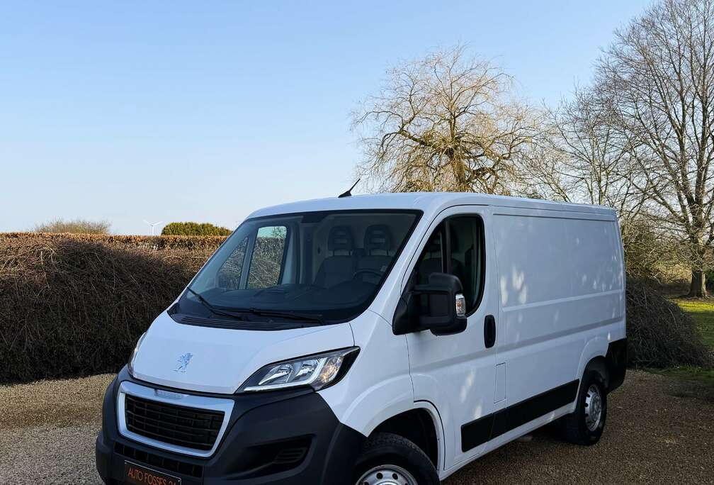 Peugeot 2.2 HDi 120 CV L2 H2 TVA DEDUCTIBLE 3 PLACES