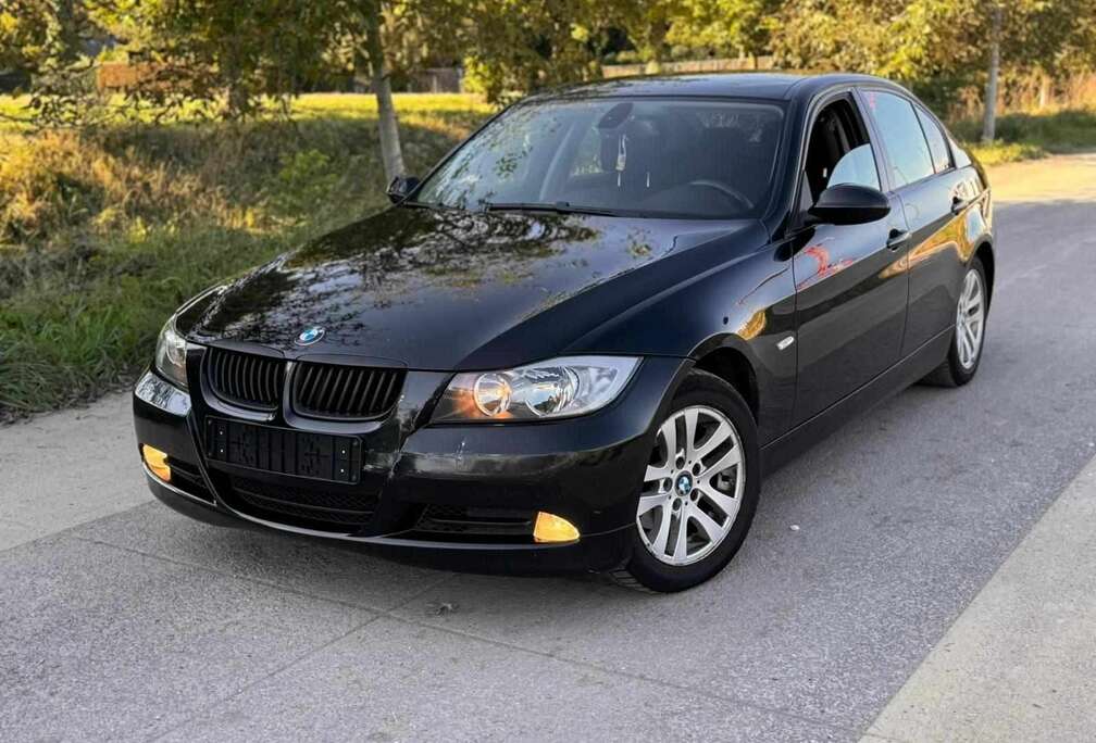 BMW 320i touring Edition Exclusive