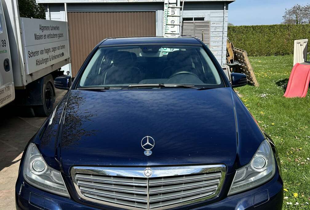 Mercedes-Benz 4-Matic BE Avantgarde