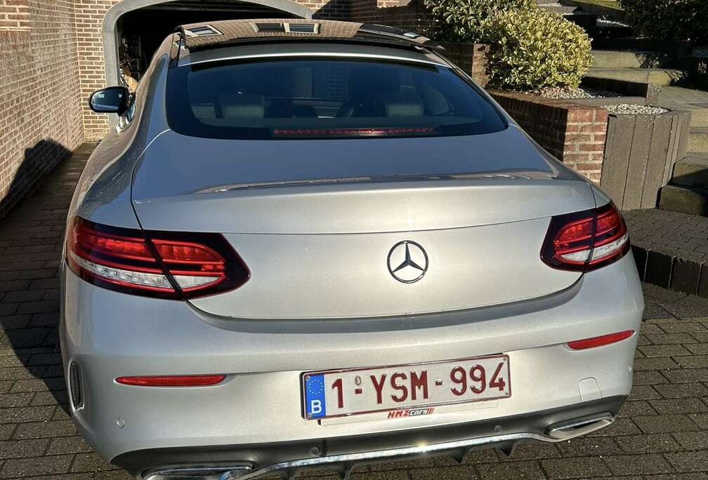 Mercedes-Benz d Coupe 9G-TRONIC AMG Line
