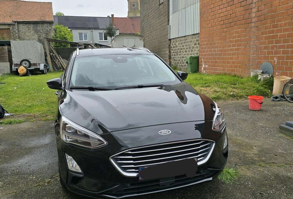 Ford 1.0 EcoBoost Titanium Full Option