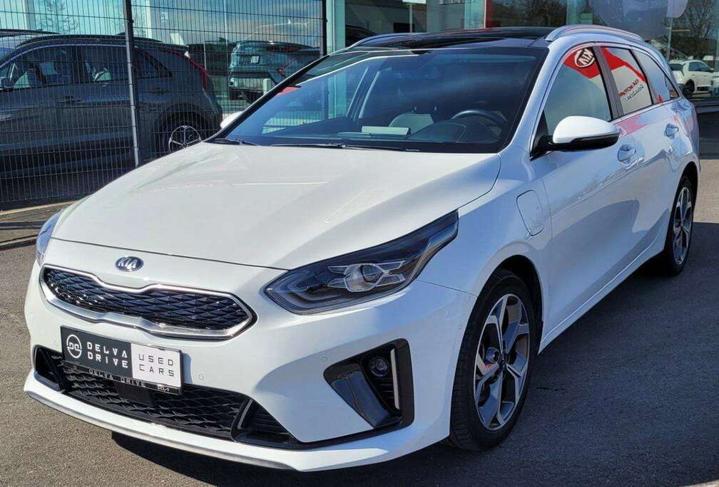 Kia 1.6 GDI PHEV  PLUG-IN HYBRID  Full Option