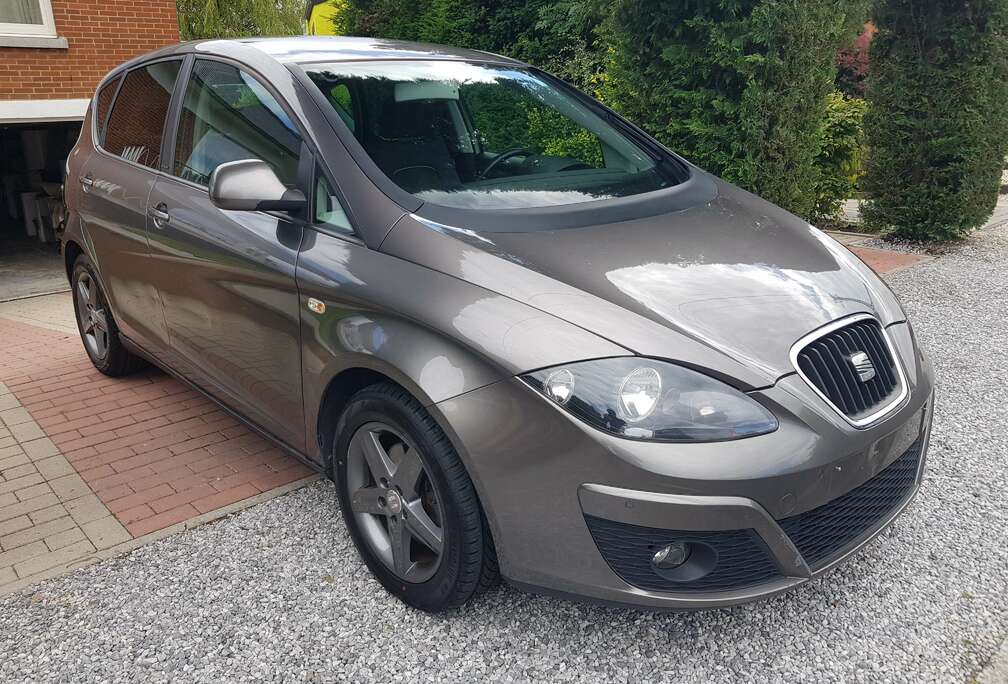 SEAT 1.6 CR TDi Ecomotive I-TECH / TV / NAVI / GARANTIE