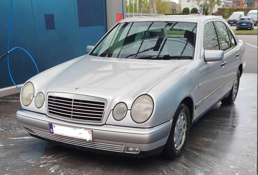 Mercedes-Benz Elegance