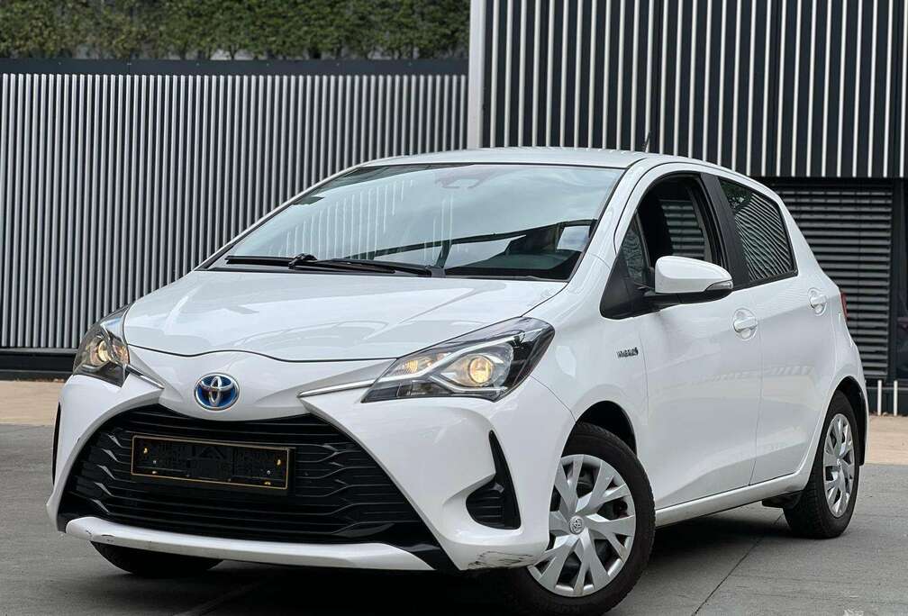 Toyota AUTOMATIQUE / ESSENCE HYBRIDE /