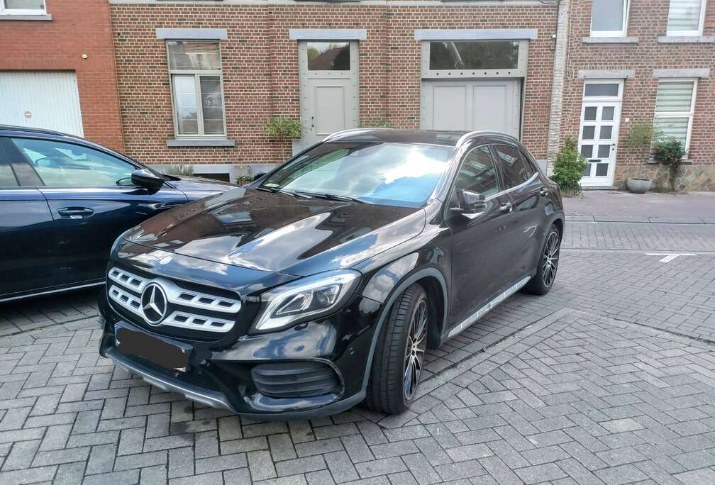 Mercedes-Benz GLA 200 d 4-Matic