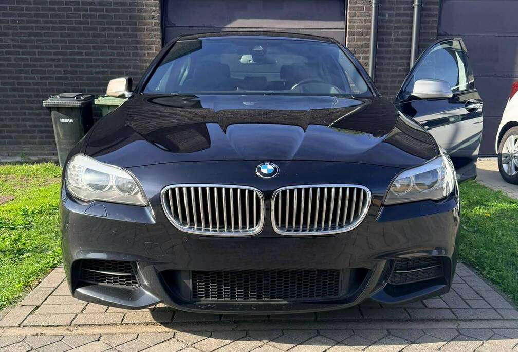 BMW M550 dXAS