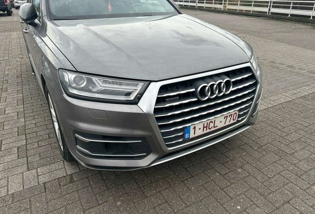 Audi 3.0 TDi V6 ultra Quattro Tiptronic