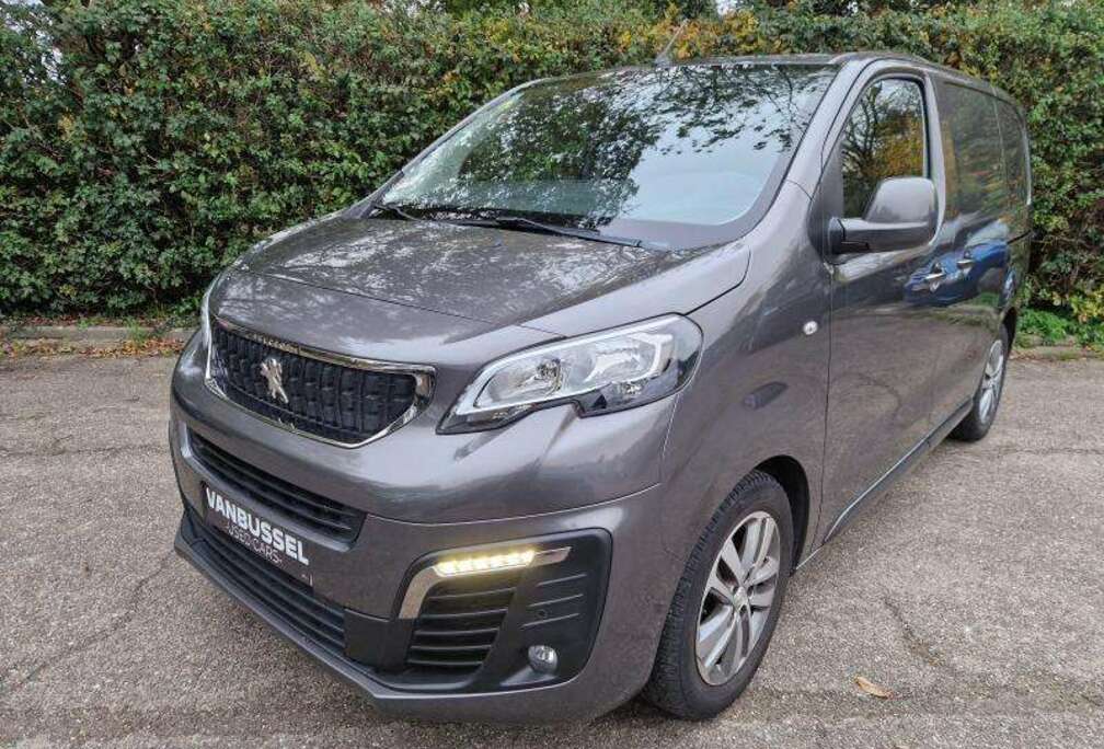 Peugeot IV Premium