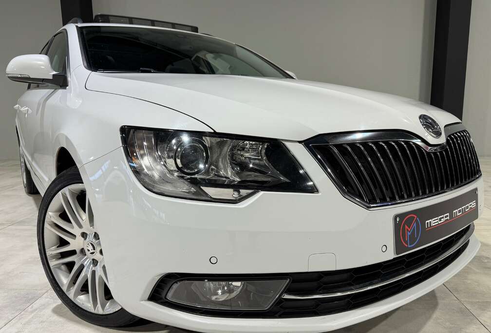 Skoda 1.6 TDi 105CV NAVi T.PANO SiEGES ELEC CRUiSE CLiM+