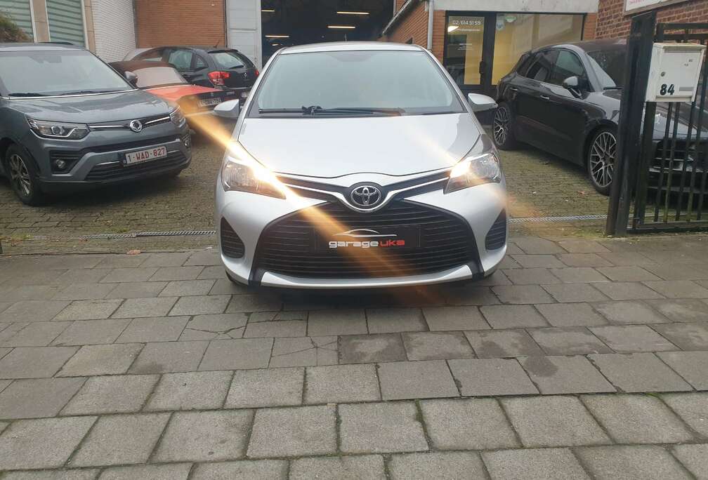 Toyota 1.33i VVT-i Lounge Multidrive S