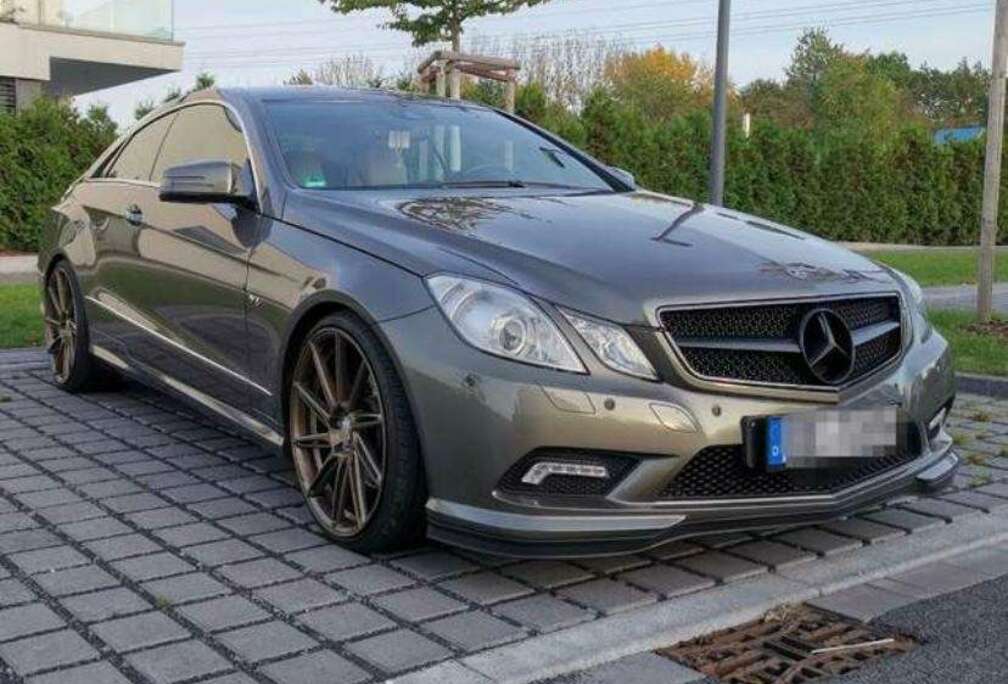 Mercedes-Benz Elegance