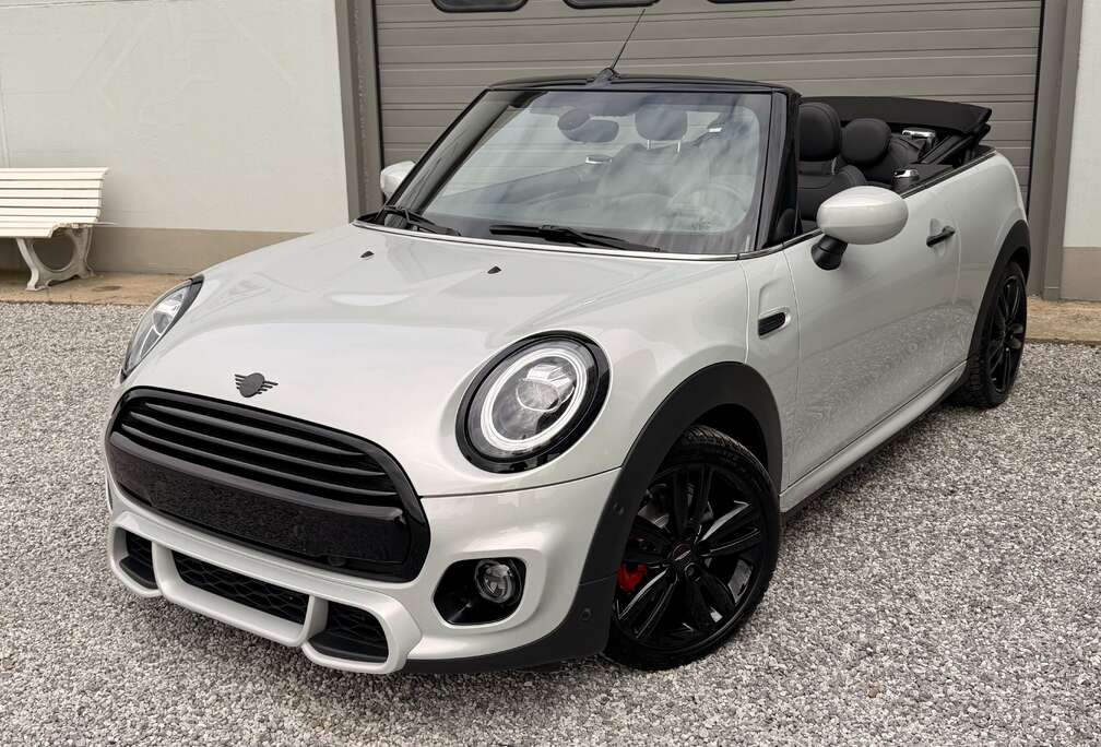 MINI John Cooper Works // 1.5 136PK // Camera // BTW*