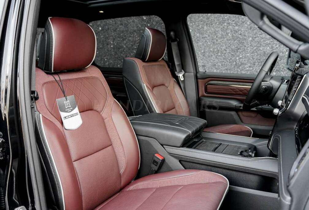Dodge 2026 5.7L V8 HEMI RAM 1500 Limited €88950 +EBONY RED INTERIOR