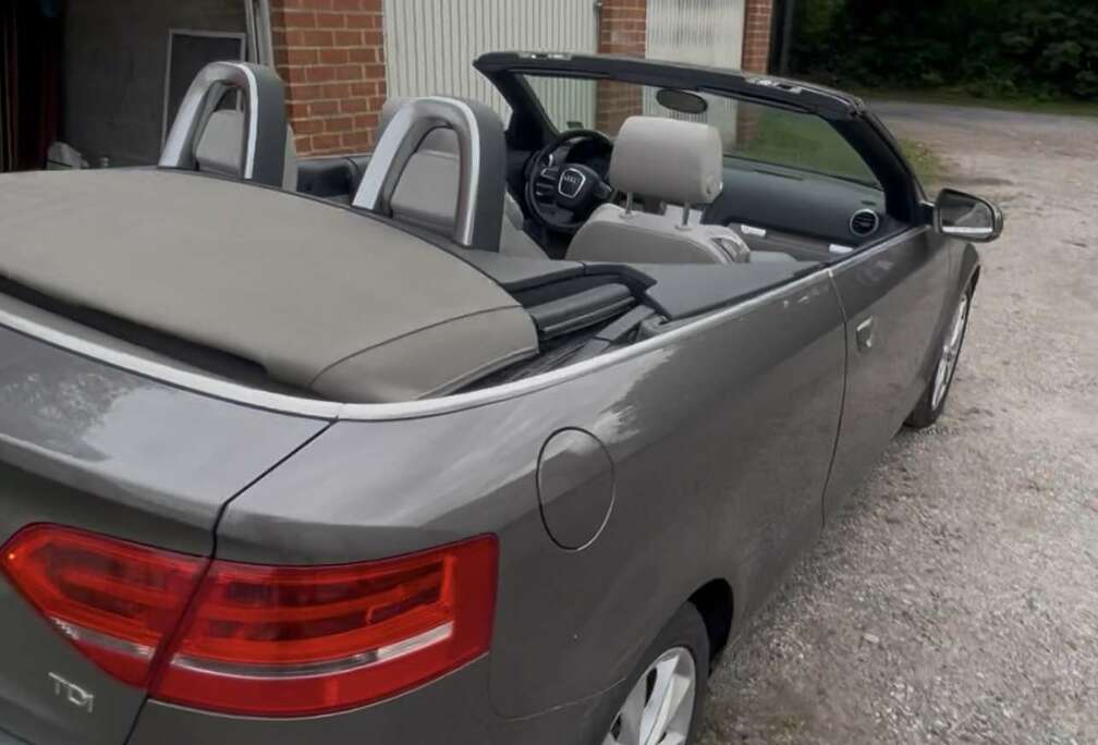 Audi Audi a 3 cabriolet année 2012  1.6 105ch 218000 kl