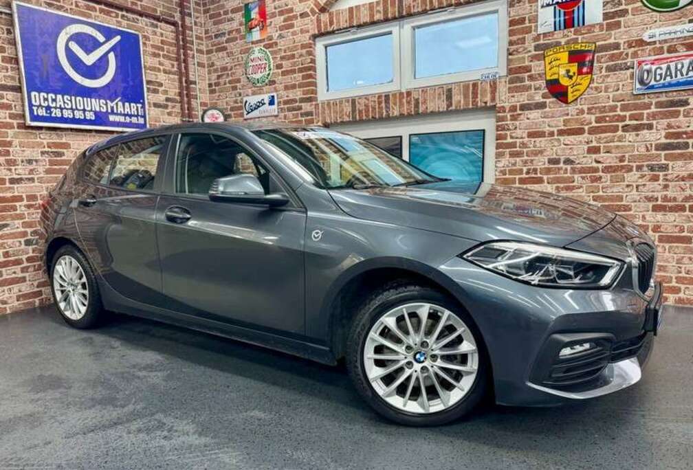 BMW 118iA 1.5 140cv Auto HATCH