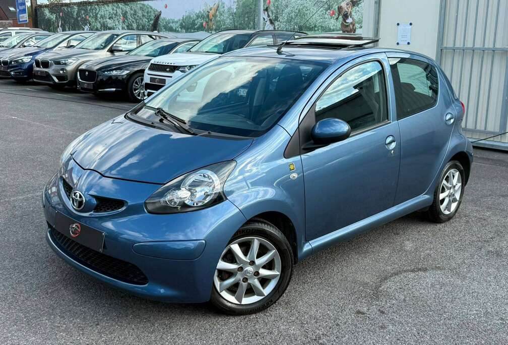 Toyota Aygo 1.0i VVT-i / WEBASTO / TOIT OUVRANT / ETAT SHOWROOM !!!!