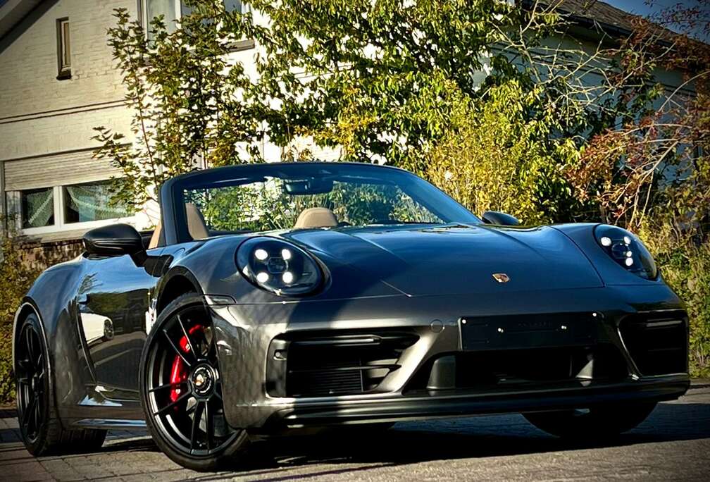 Porsche Carrera 4 GTS PDK Cabriolet