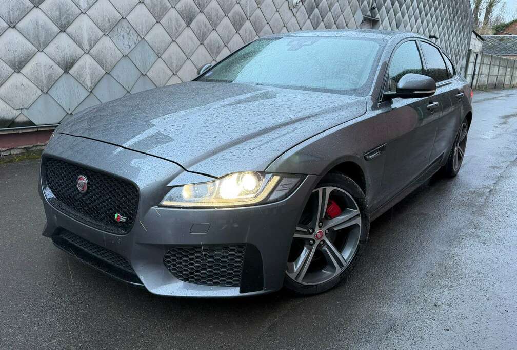 Jaguar V6 3.0 - 381 ch BVA AWD S