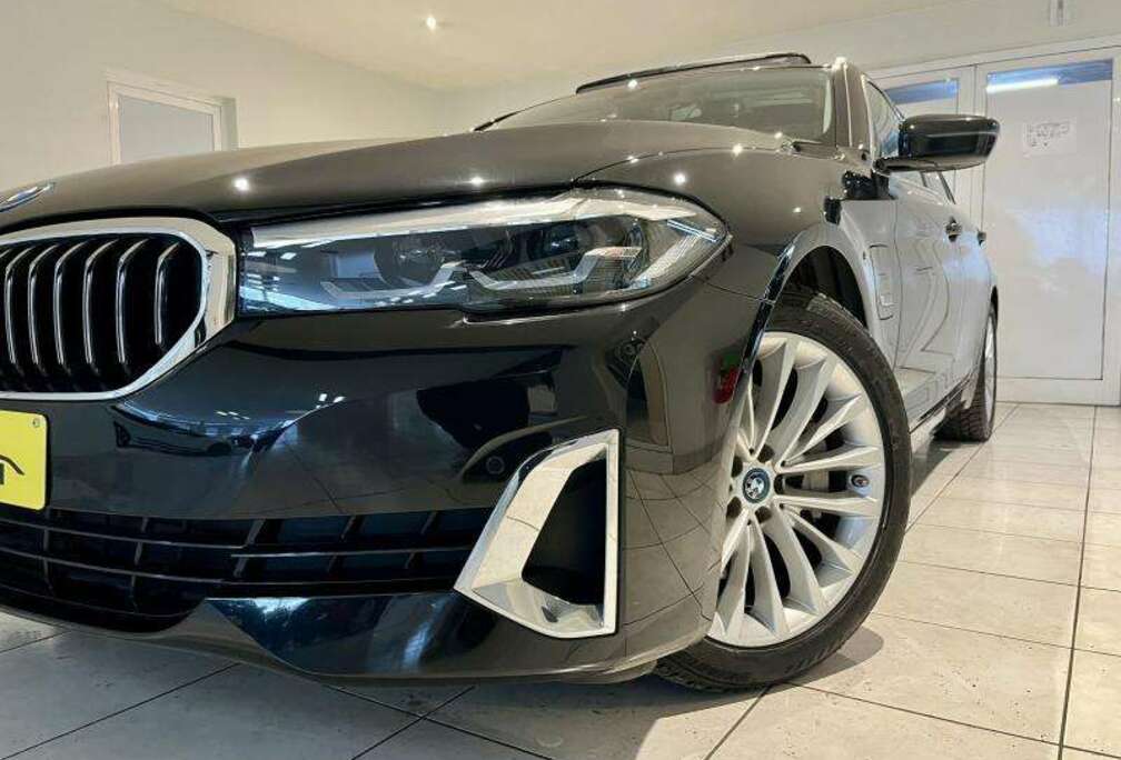 BMW EA Touring Luxury Line 2022 Navi pro/Carplay/Cam/T