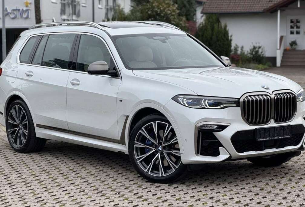 BMW X7 M50d