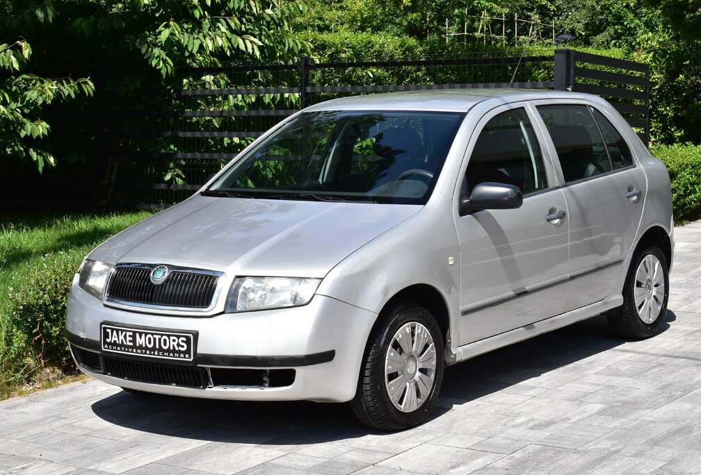 Skoda Fabia 1.2i 12v ** GARANTIE 12 MOIS **