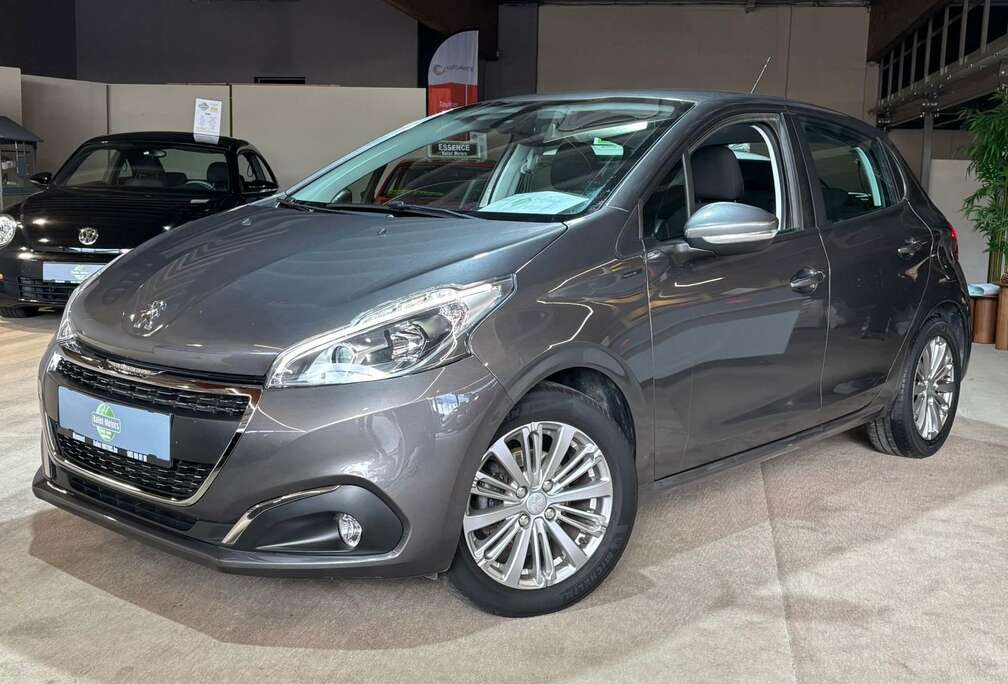 Peugeot 208 1.2 PureTech Signature S