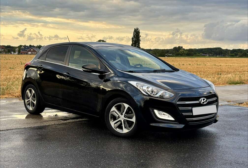 Hyundai AUTOMAAT | CAMERA |TREKHAAK| GPS | DealerOnderhoud