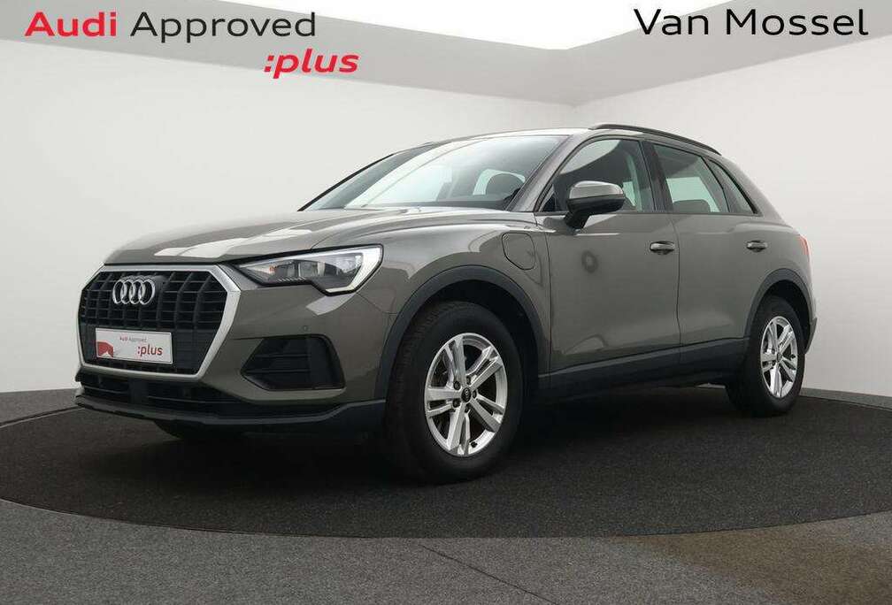 Audi PHEV Audi Q3 45 TFSIe  PHEV 245PK *AUTOMAAT*LEDER*NAVI*BLTH*CRUISE*ZETELVERWARMING*DIGITAL DASHBOARD*...