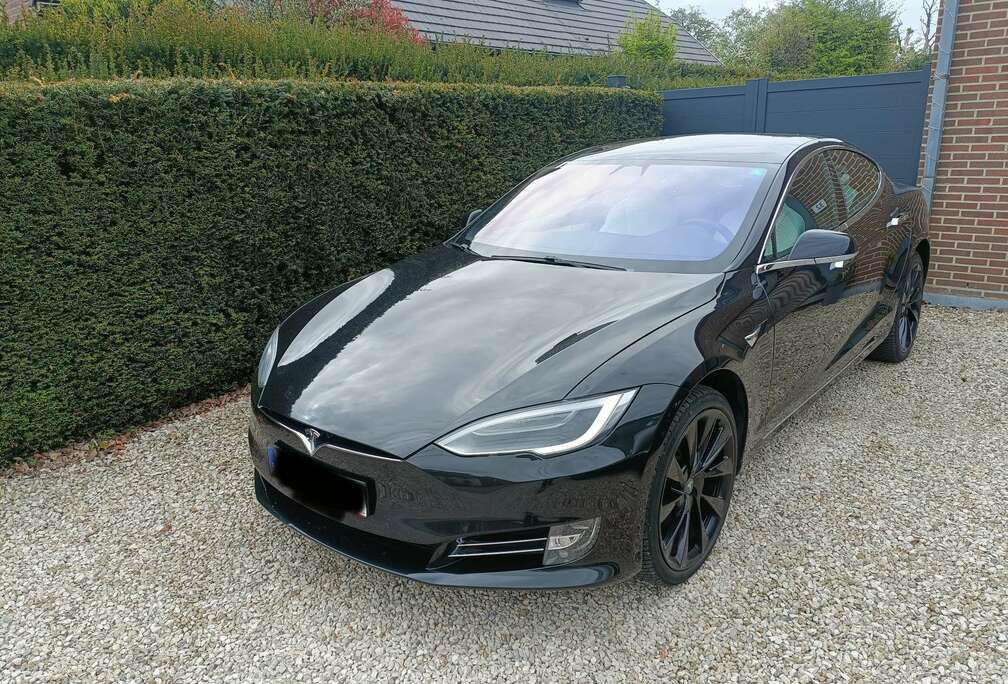 Tesla 75 kWh Dual Motor