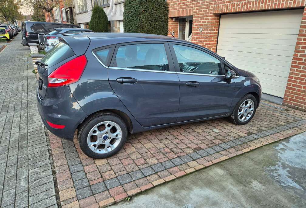 Ford Fiesta 1.25i Titanium, Garantie 12 mois