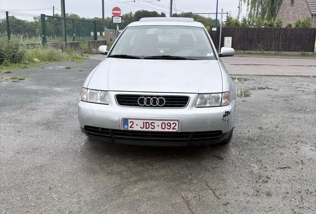 Audi 1.6i Ambition