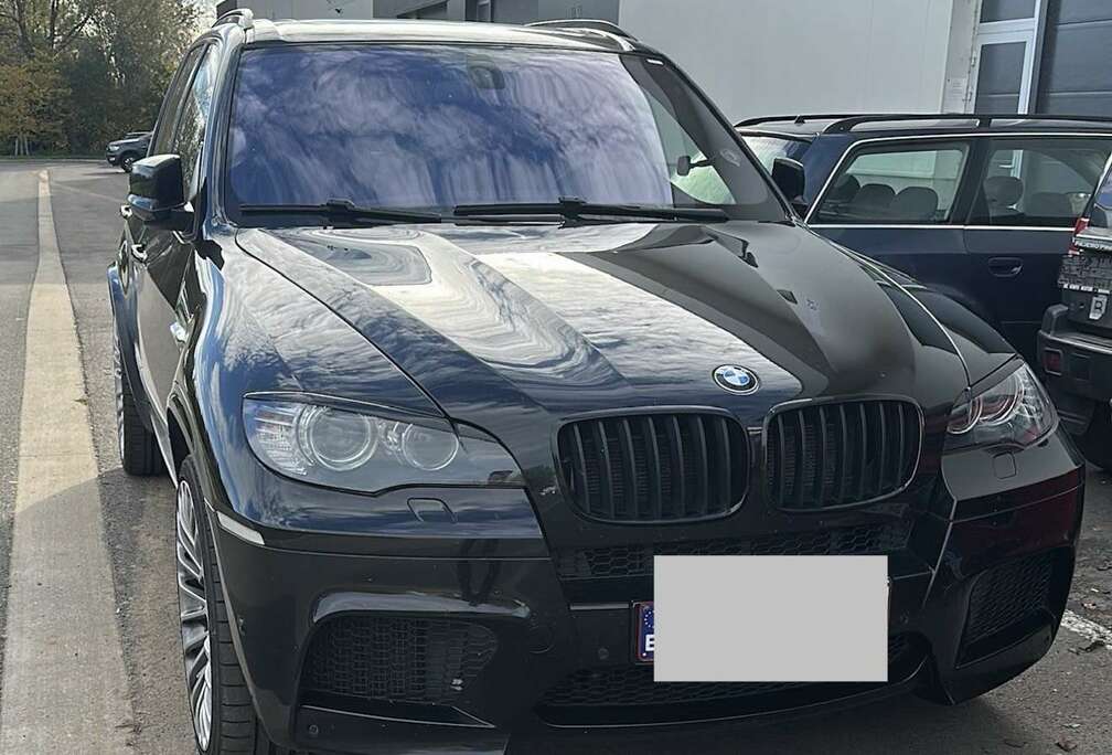 BMW 4.4iA V8