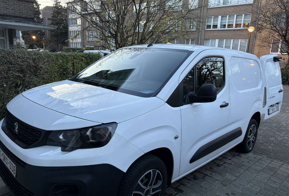 Peugeot 1.6 e-HDi 90 L1 FAP Stop&Start Komfort Avantage