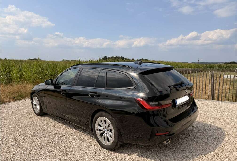 BMW Touring 330e - Sportzetels - Lage Kilometerstand