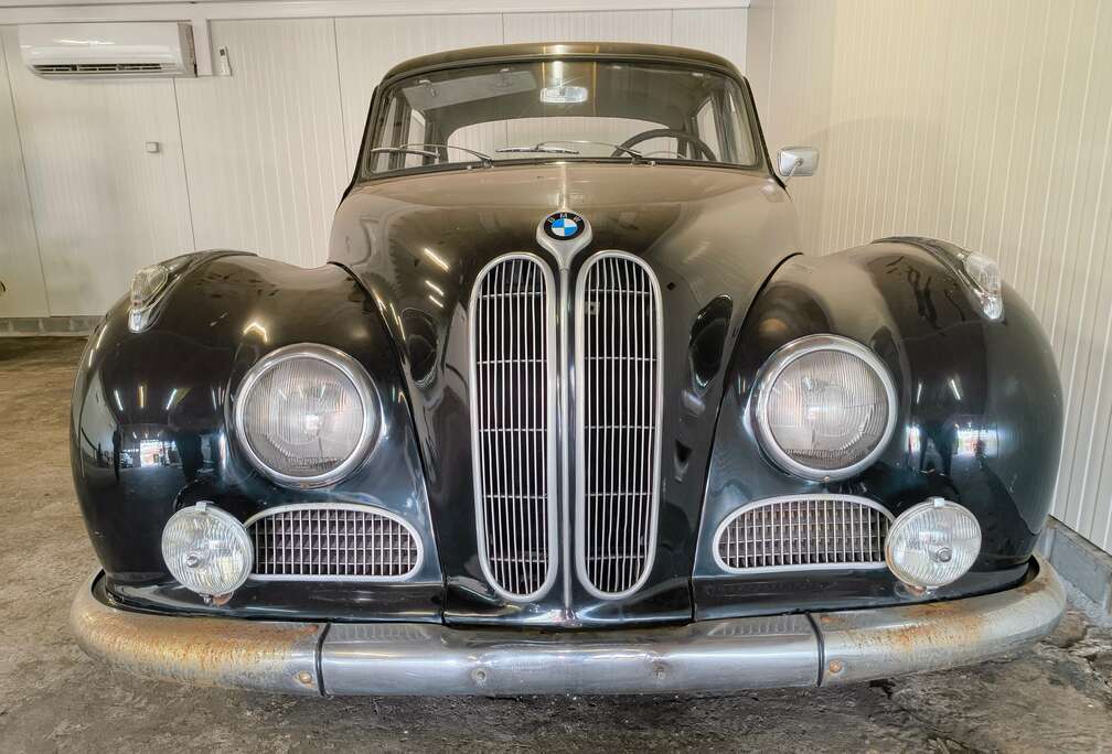 BMW 502 2.6 V8
