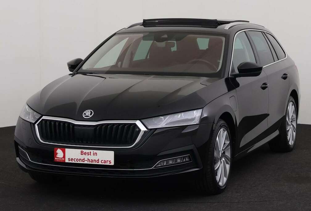 Skoda COMBI 1.4 TSI DSG PHEV CLEVER + CARPLAY + GPS + PD