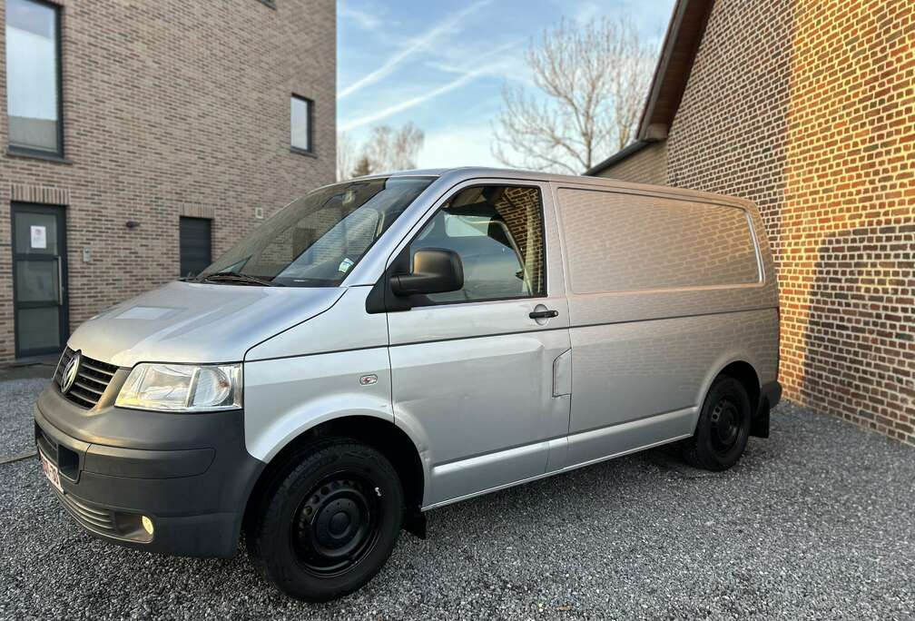 Volkswagen 2.5 TDi Hayon/ARklep Tiptronic