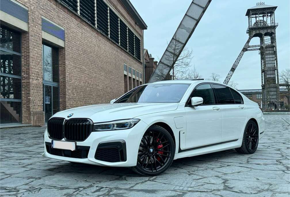 BMW 745e M Sport Individual Mega Full