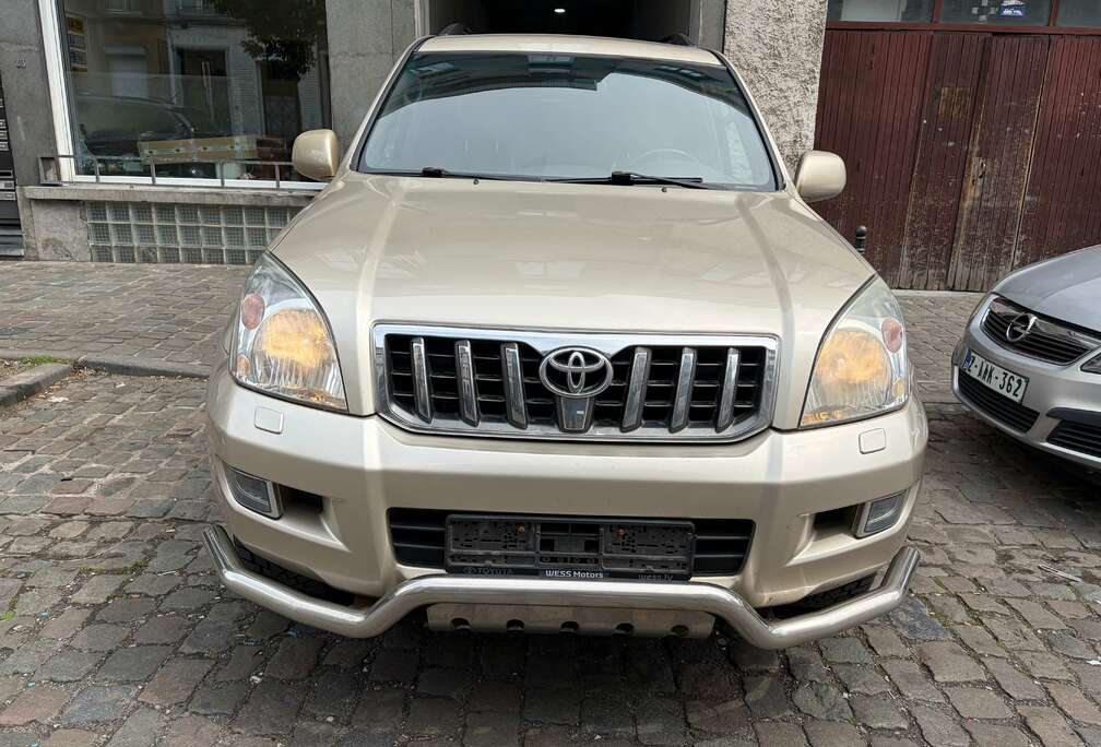 Toyota 3.0 Turbo D-4D VIP Facelift uniquement l’export