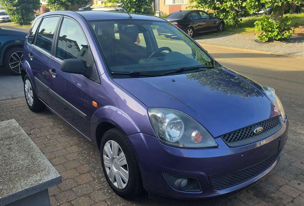 Ford Fiesta 1.3i Ambiente