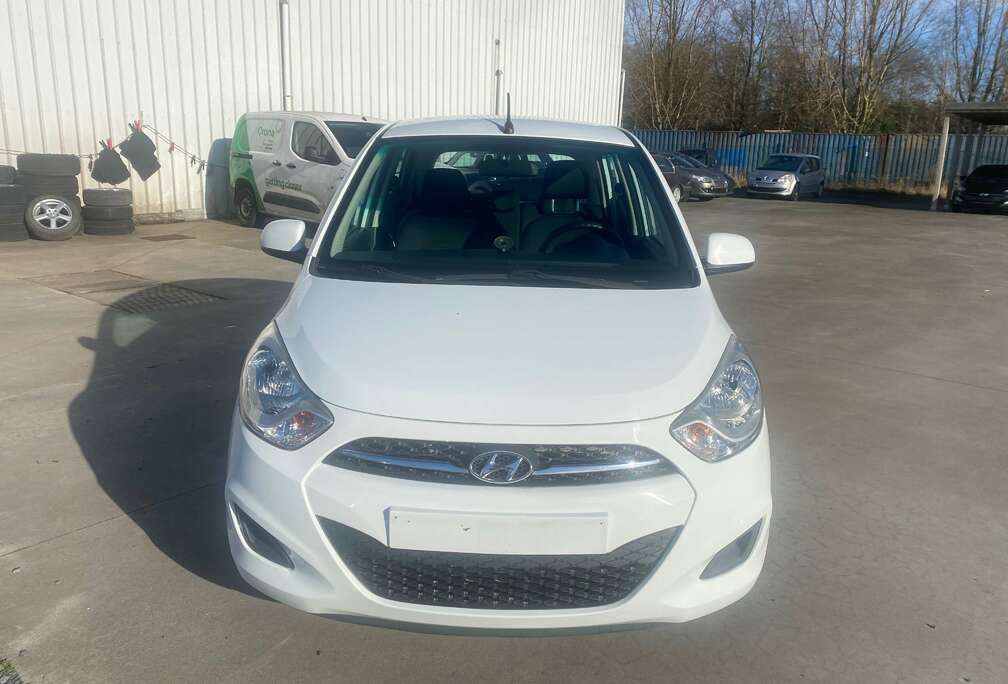 Hyundai i10 1.1 UEFA EURO 2012 Edition