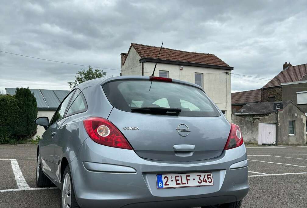 Opel 1.0i Essentia