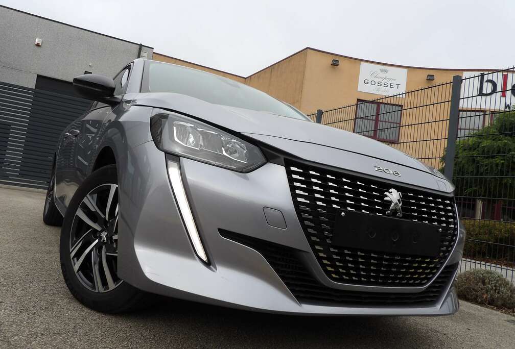 Peugeot 208 1.2i PureTech Allure (EU6.4)
