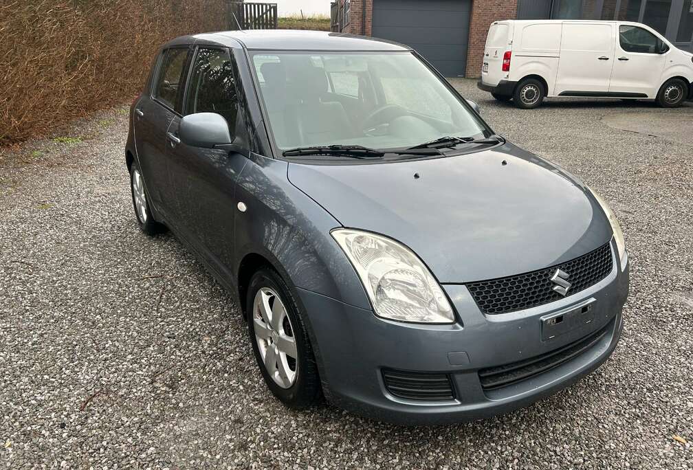 Suzuki Swift 1.3i GLX-Onara/ GARANTIE 12MOIS/ CARPASS/ CT