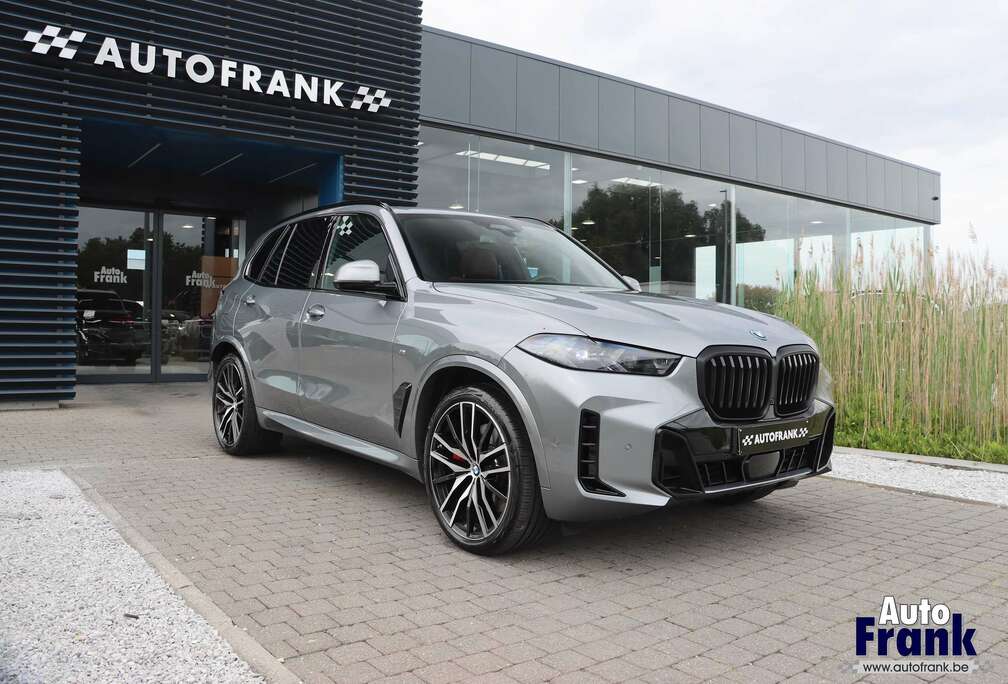BMW 50E / M-SPORT-PRO / PANO / INTR STR / DRIV+PARK PRO / SFT-CLS / ALCAN