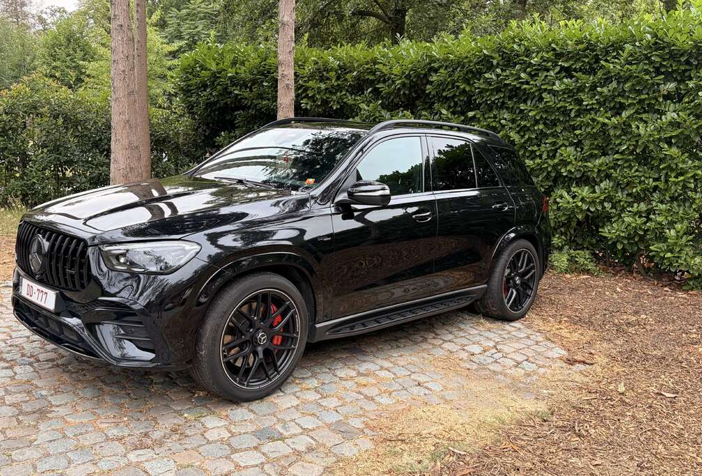 Mercedes-Benz Hybrid 4-Matic+ Night Edition (400 kW)